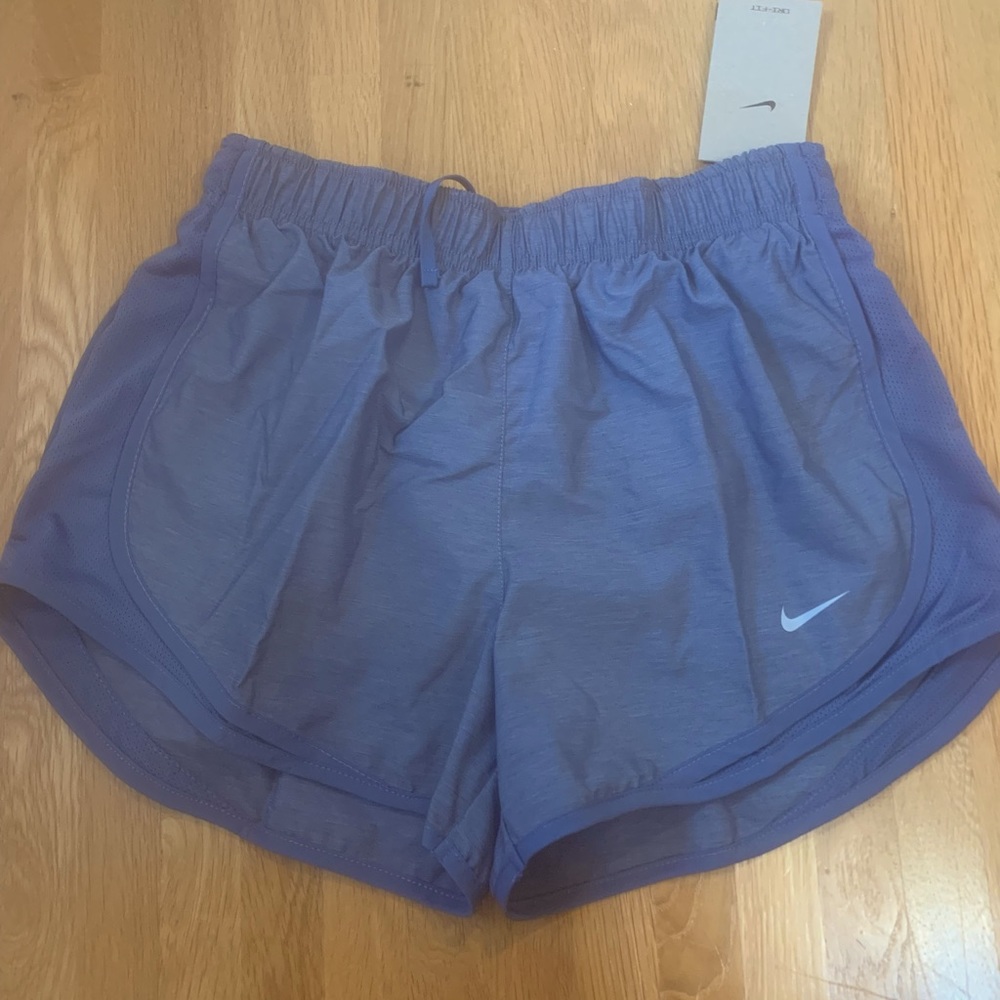 gray nike running shorts